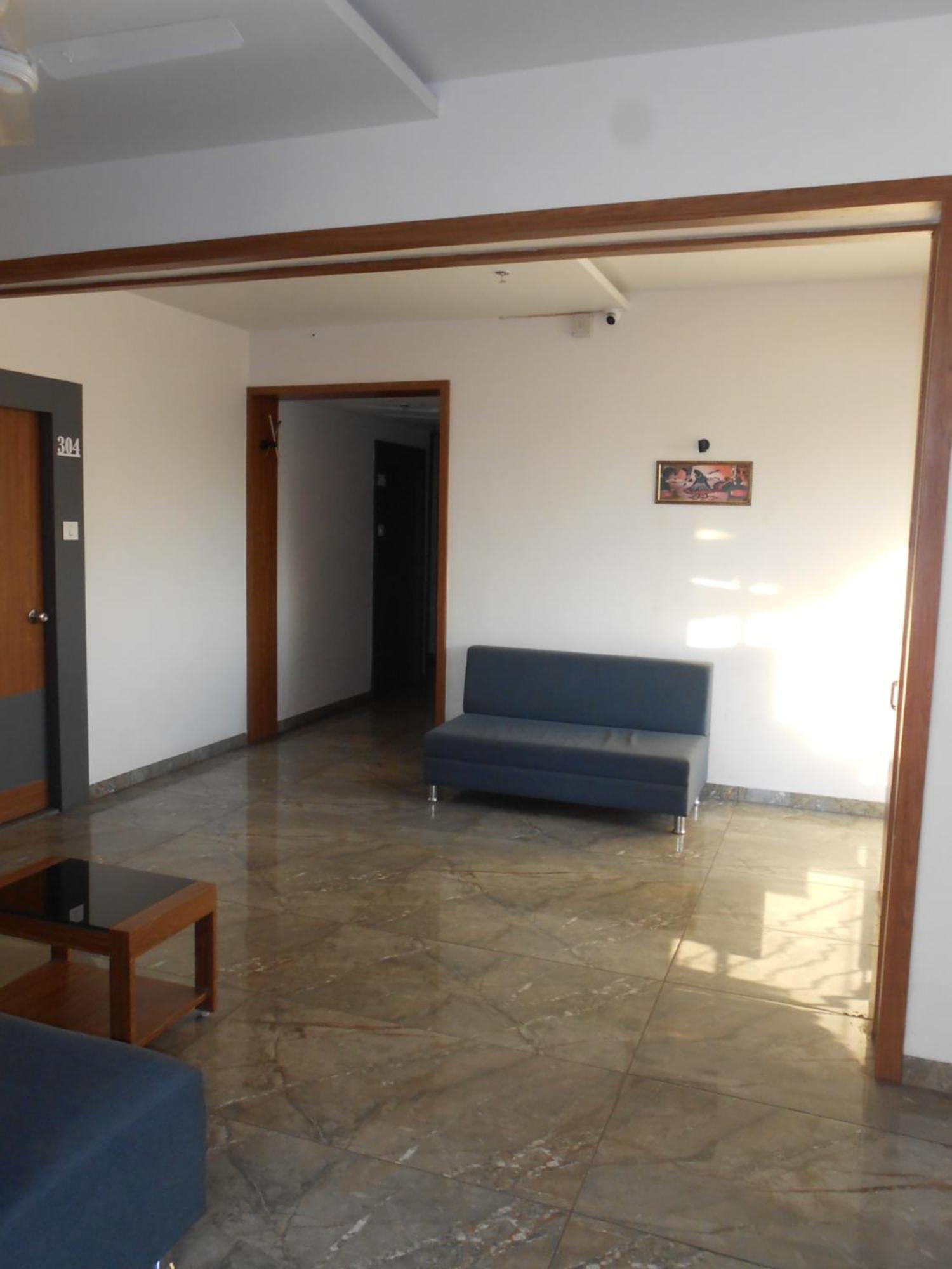 Hotel Crossview Palanpur 外观 照片