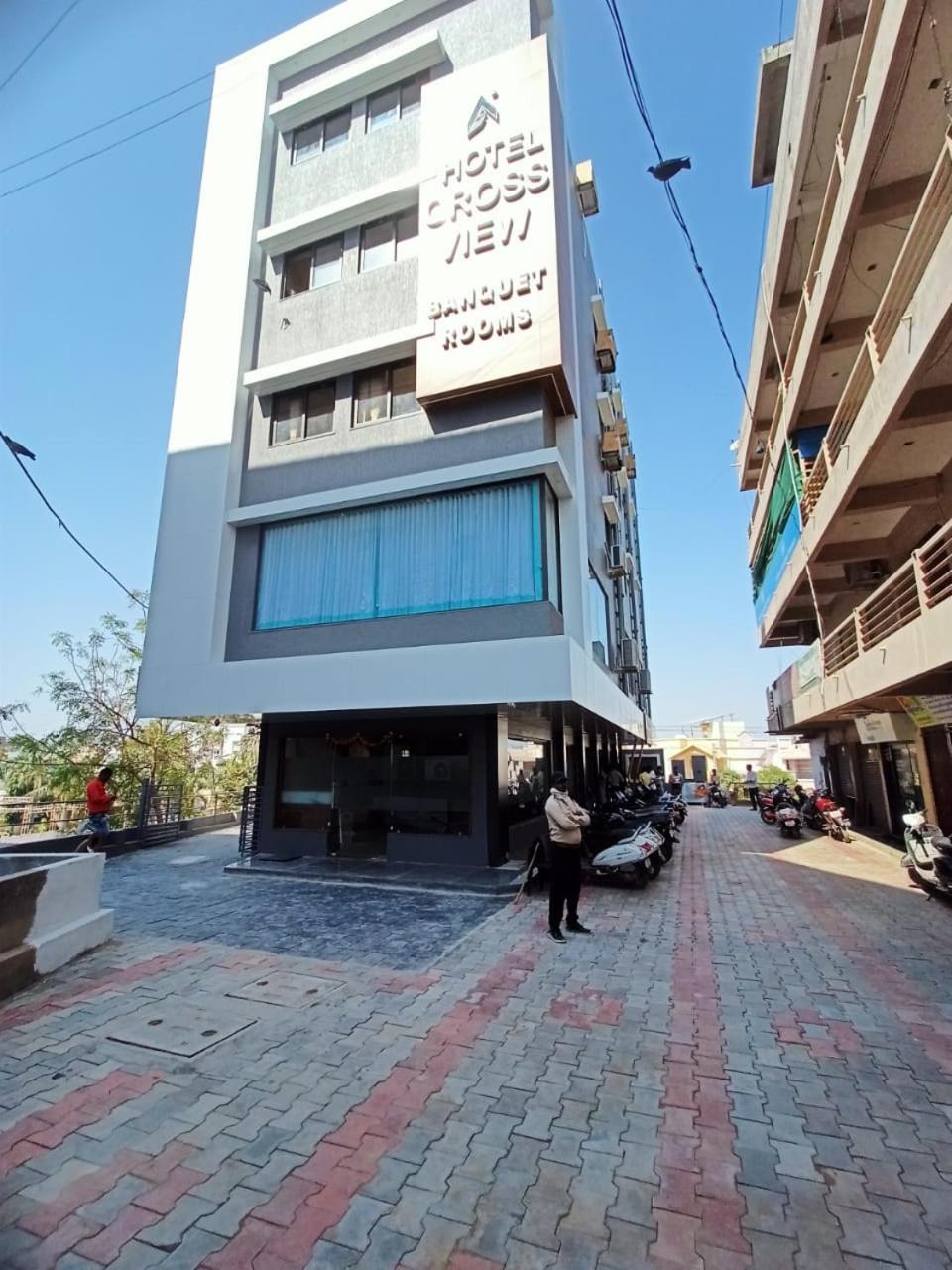 Hotel Crossview Palanpur 外观 照片