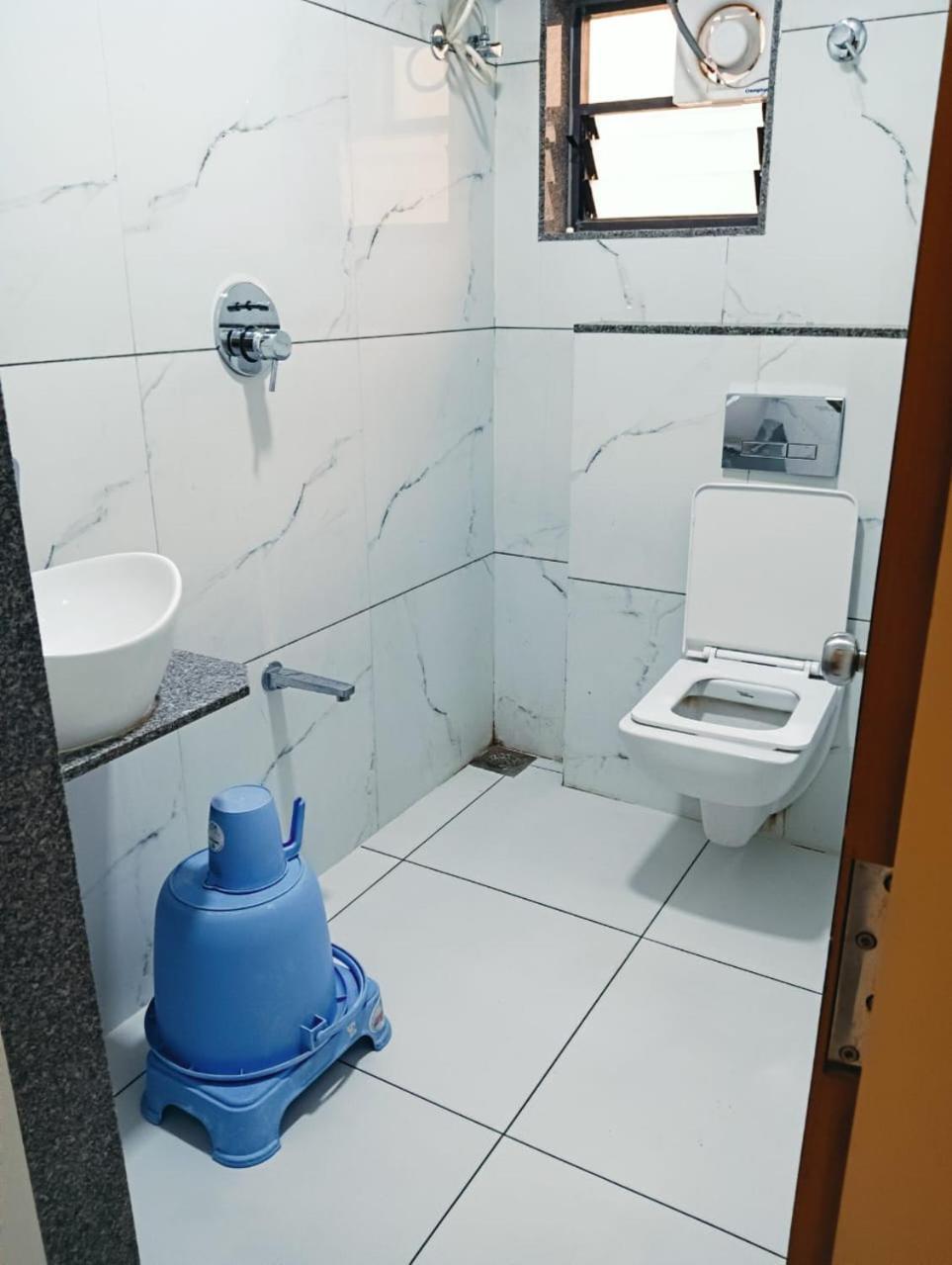 Hotel Crossview Palanpur 外观 照片